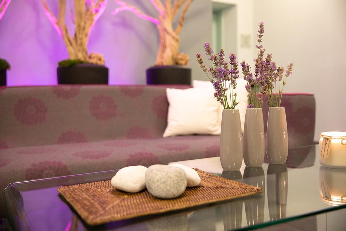 Hotel Abacie & Wellness Valašské Meziříčí Bagian luar foto