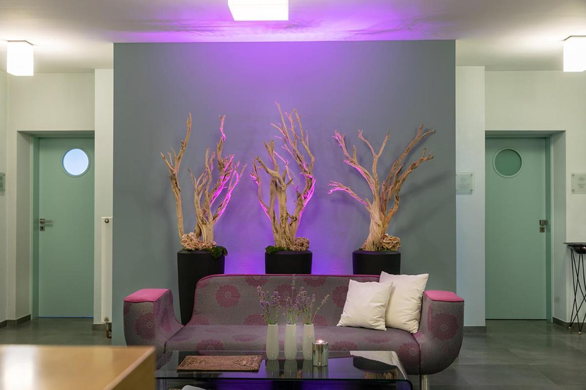 Hotel Abacie & Wellness Valašské Meziříčí Bagian luar foto