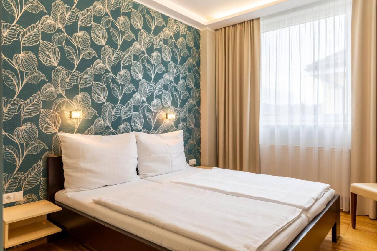 Hotel Abacie & Wellness Valašské Meziříčí Bagian luar foto