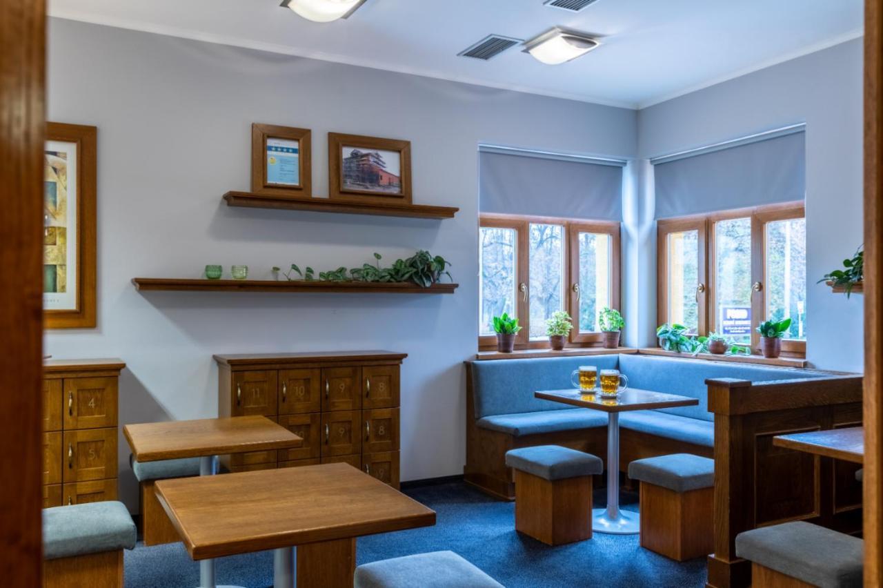 Hotel Abacie & Wellness Valašské Meziříčí Bagian luar foto