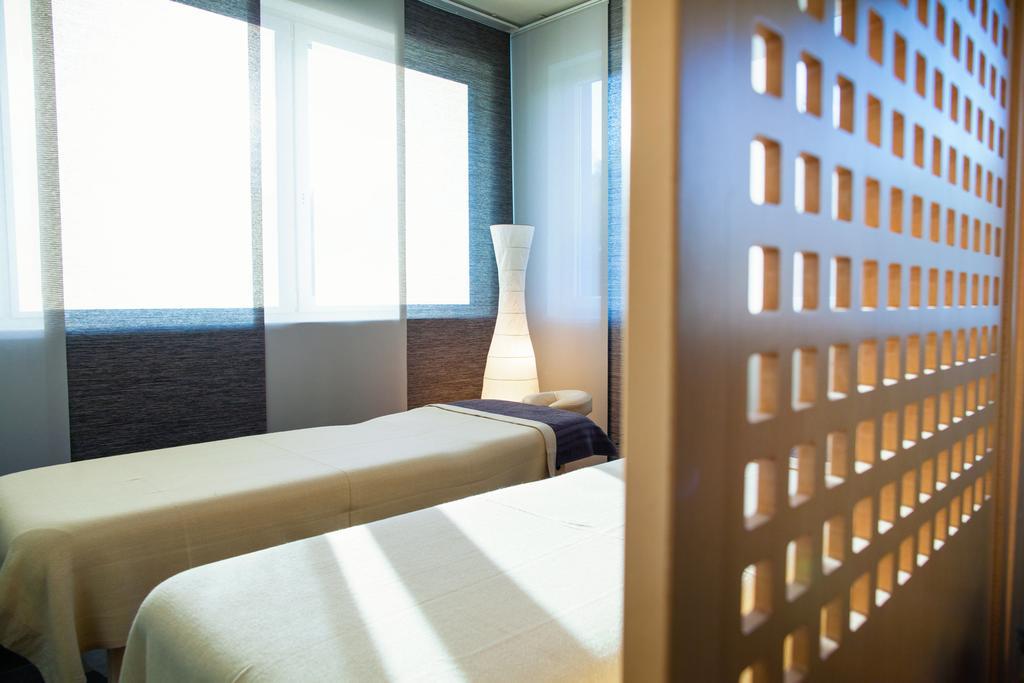Hotel Abacie & Wellness Valašské Meziříčí Bagian luar foto